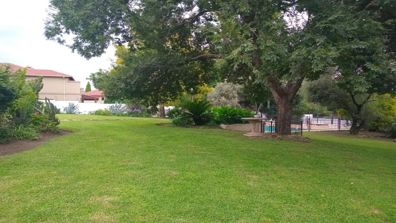 Photo 2 of 7