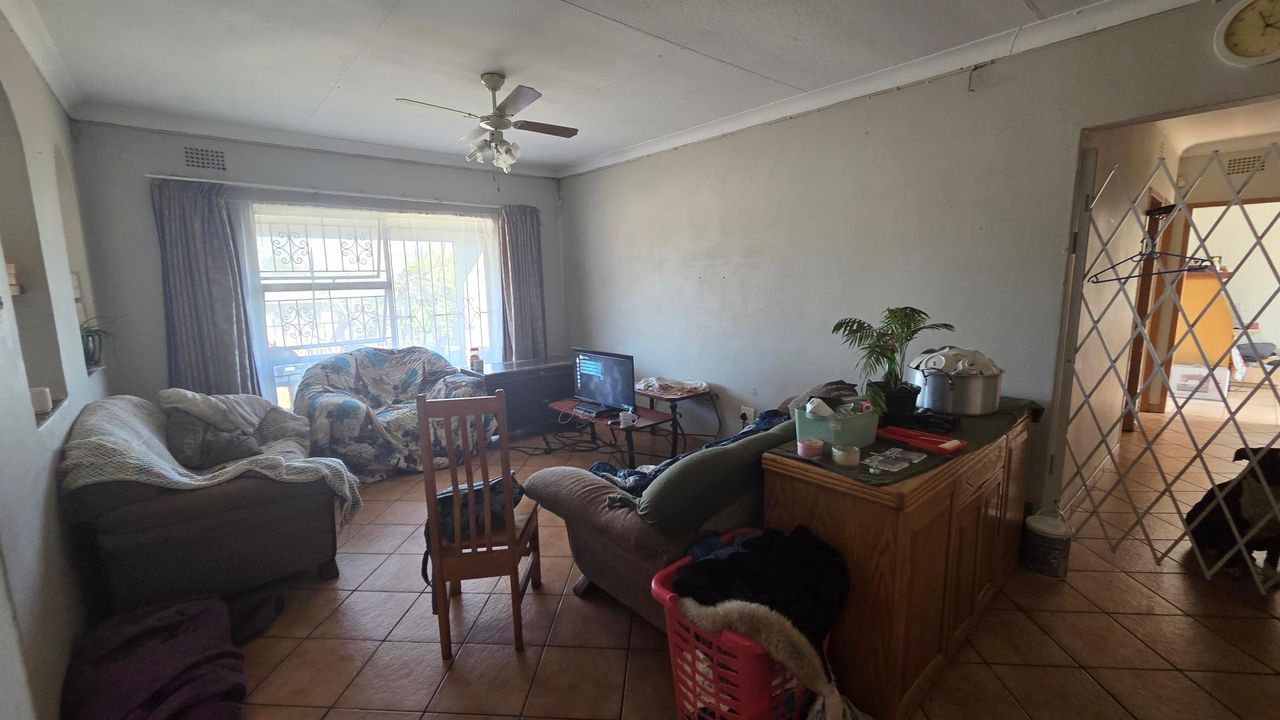 Photo 6 of 12