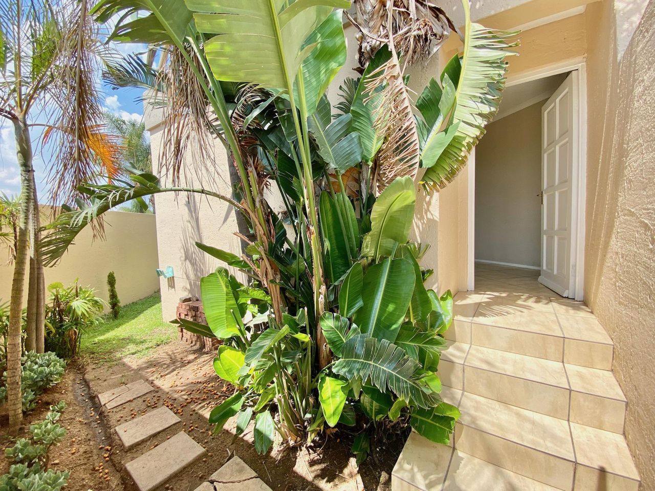 Photo 33 of 34