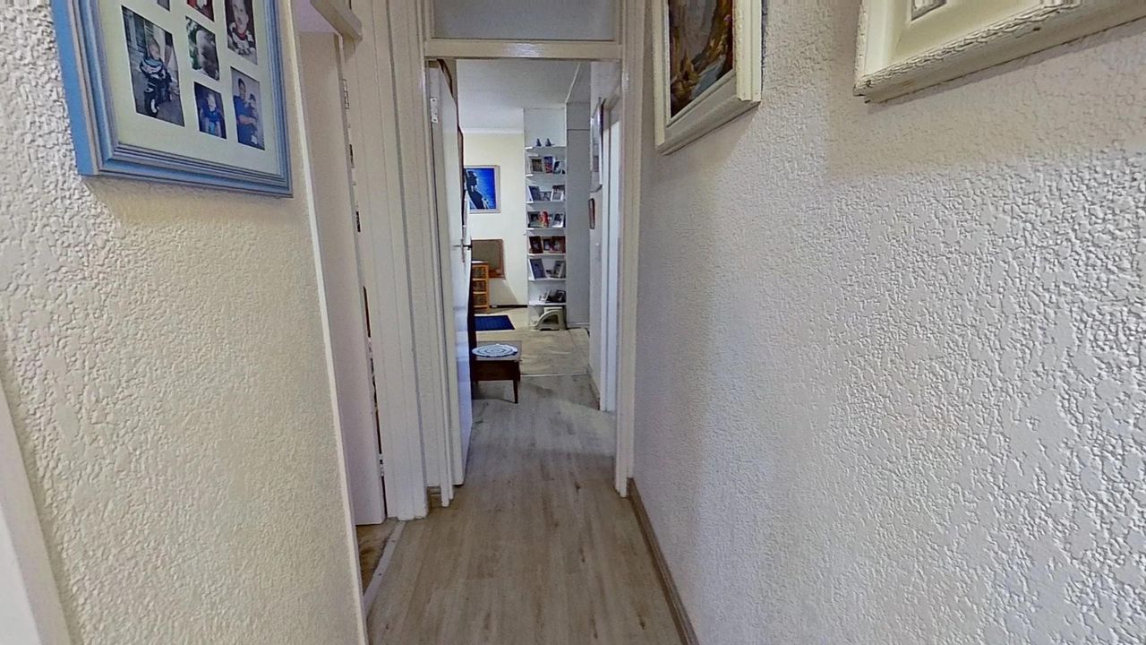 Photo 16 of 34