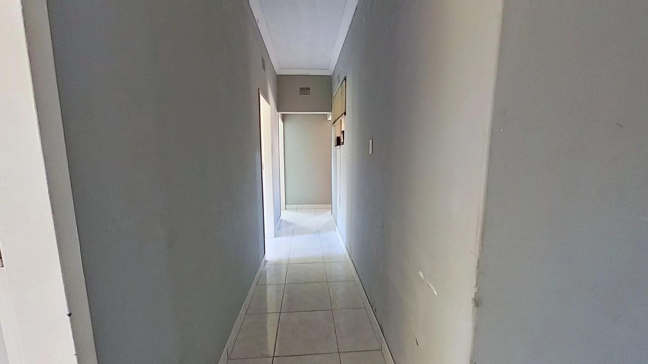 Photo 12 of 30