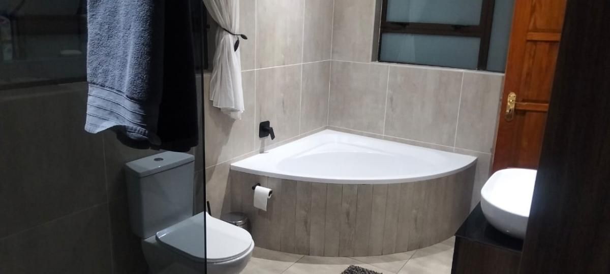 Photo of 5 Bedroom house for sale in Reyno Ridge, Witbank