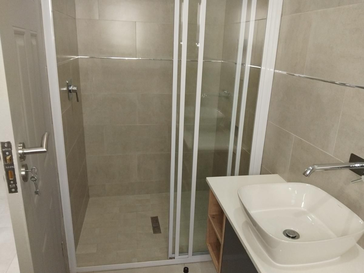 Photo 14 of 61
