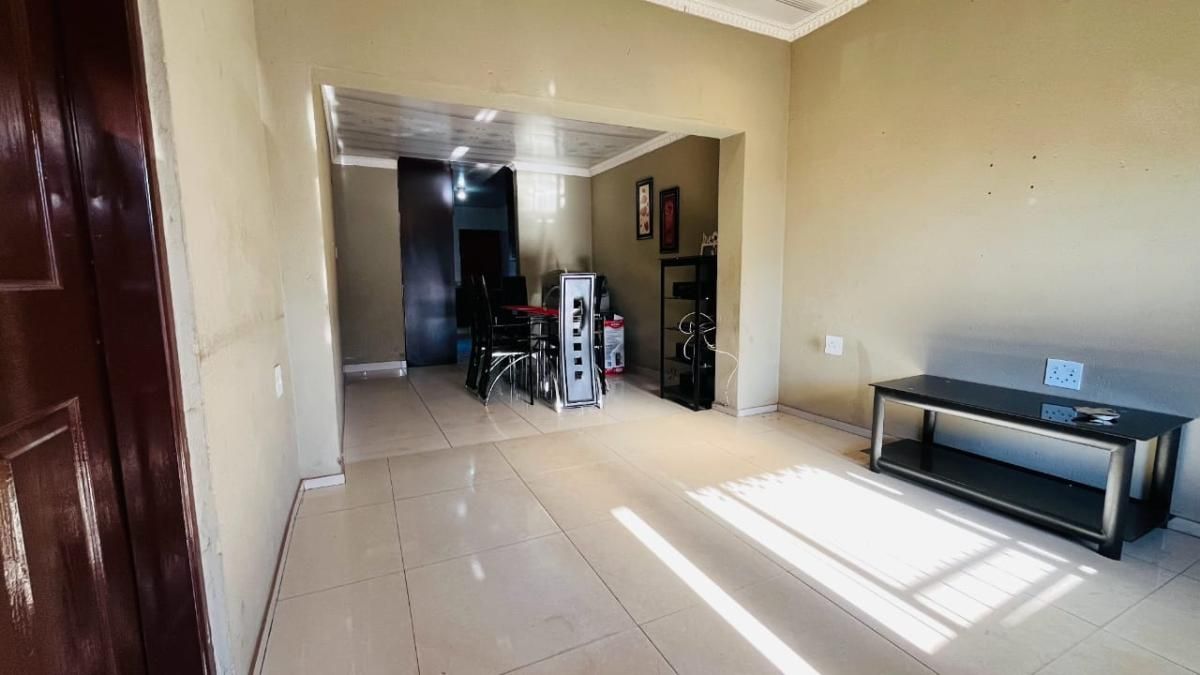 Photo of 3 Bedroom house for sale in Kwaguqa, Witbank