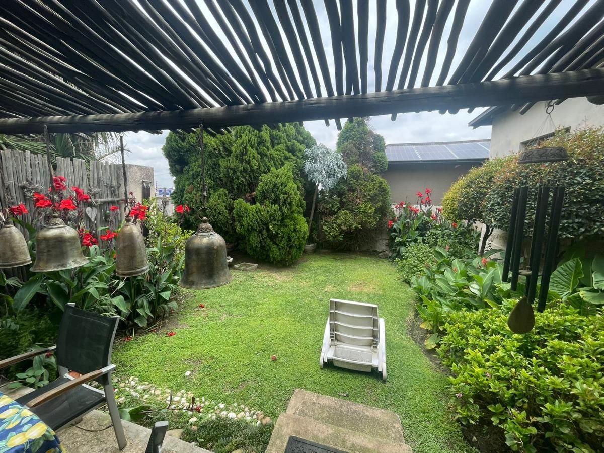 Photo 3 of 16