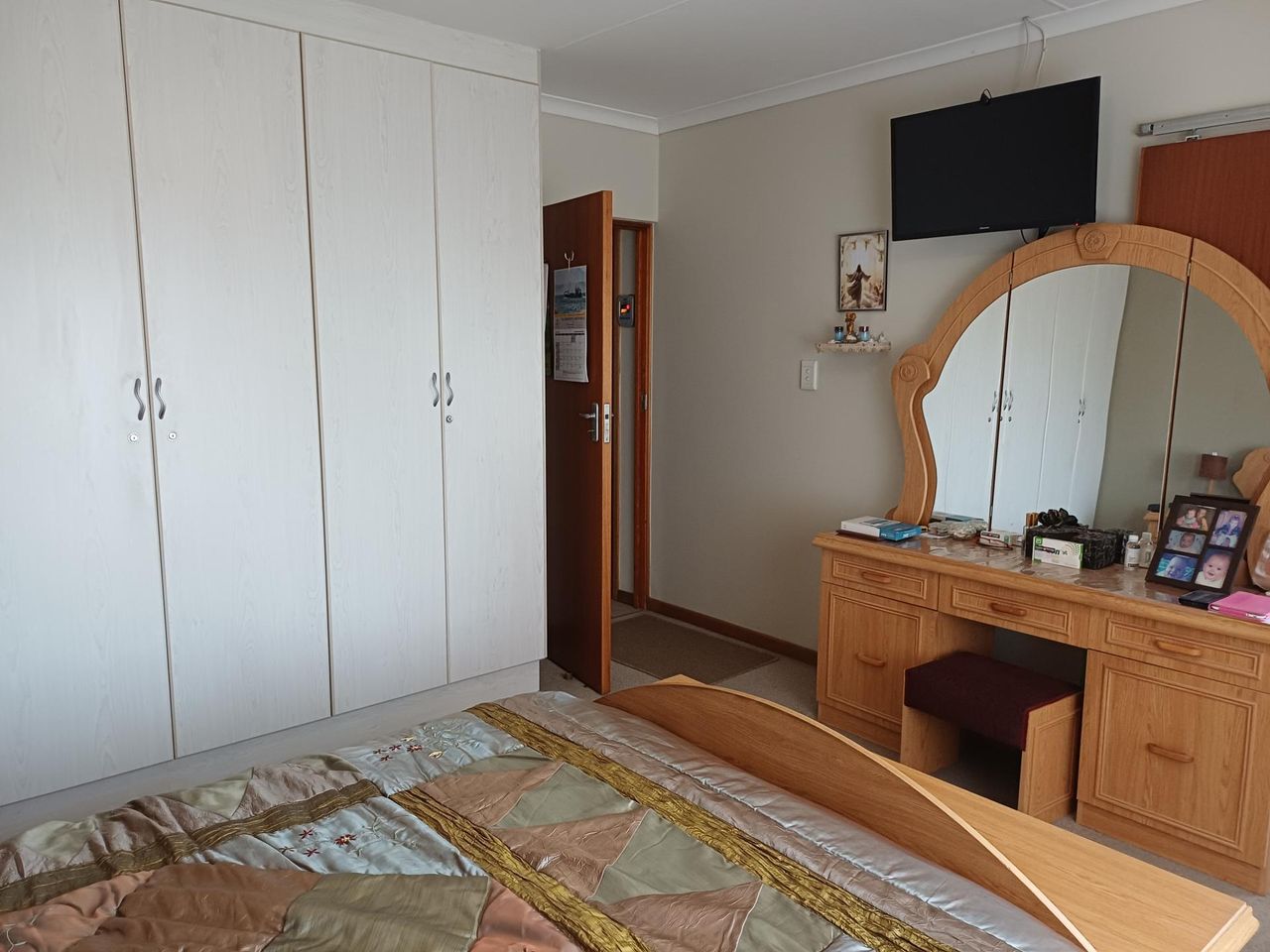 Photo 20 of 40