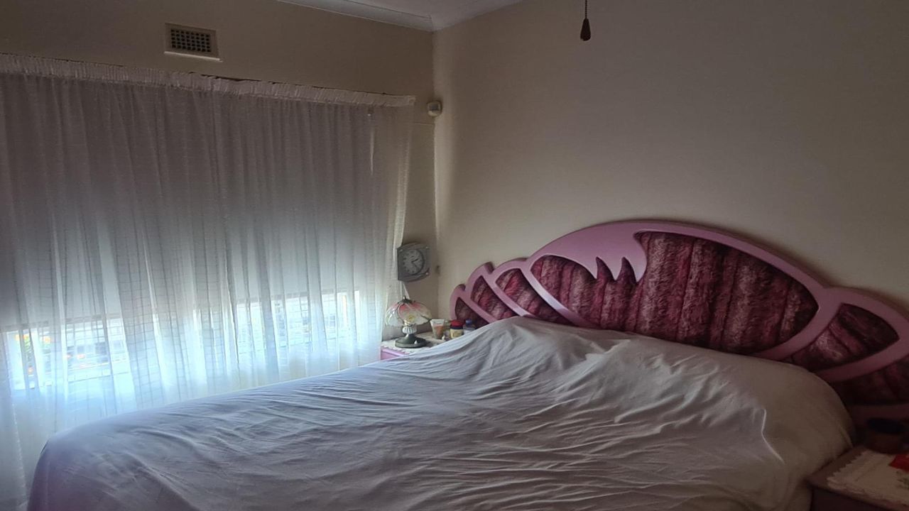 Photo 14 of 22