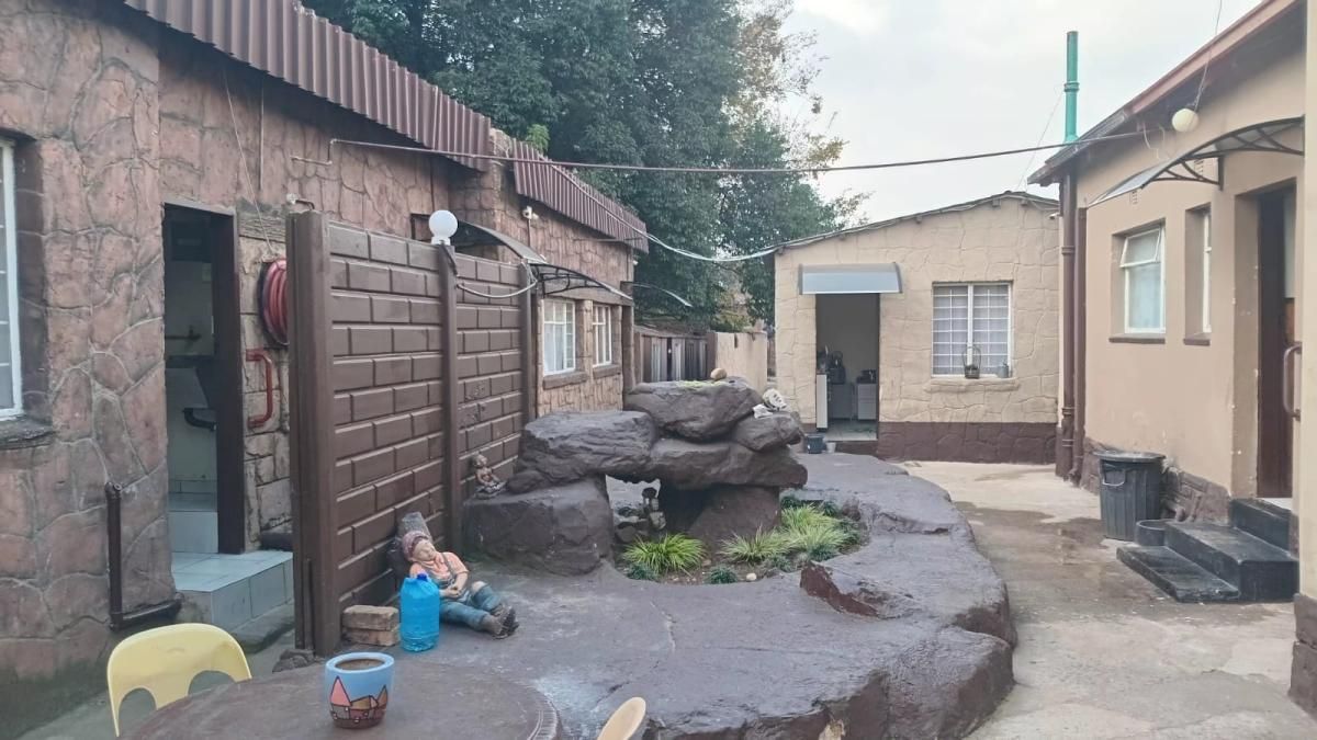 Photo of 30 Bedroom guest house for sale in Germiston South
