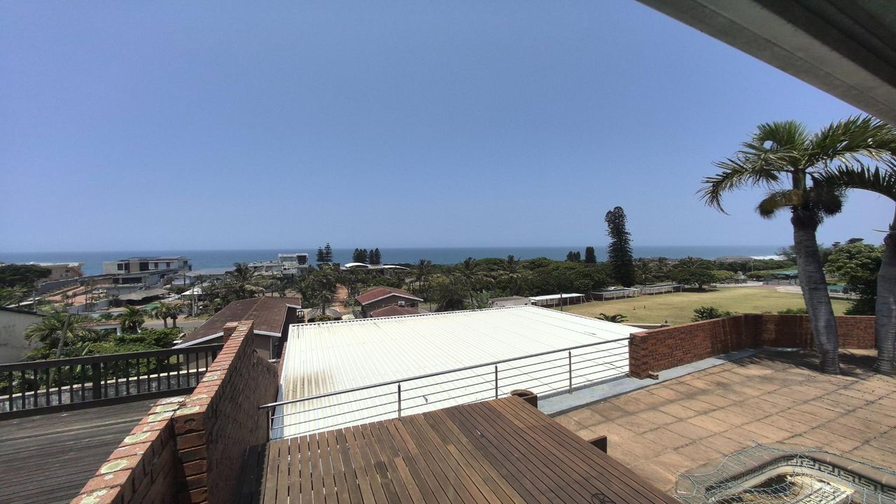 Photo 5 of 24