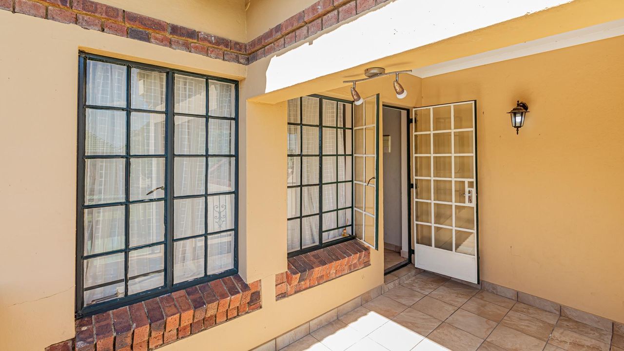 Photo of 2 Bedroom apartment for sale in North Riding, Randburg