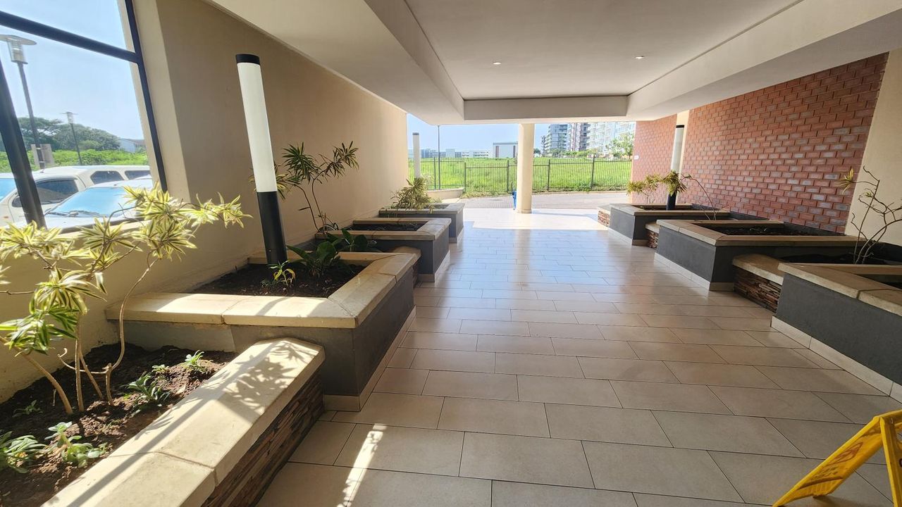 Photo 16 of 18