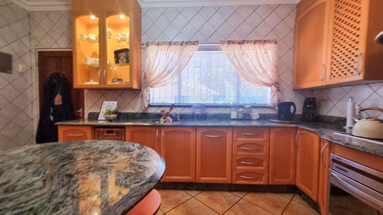 Photo 2 of 14
