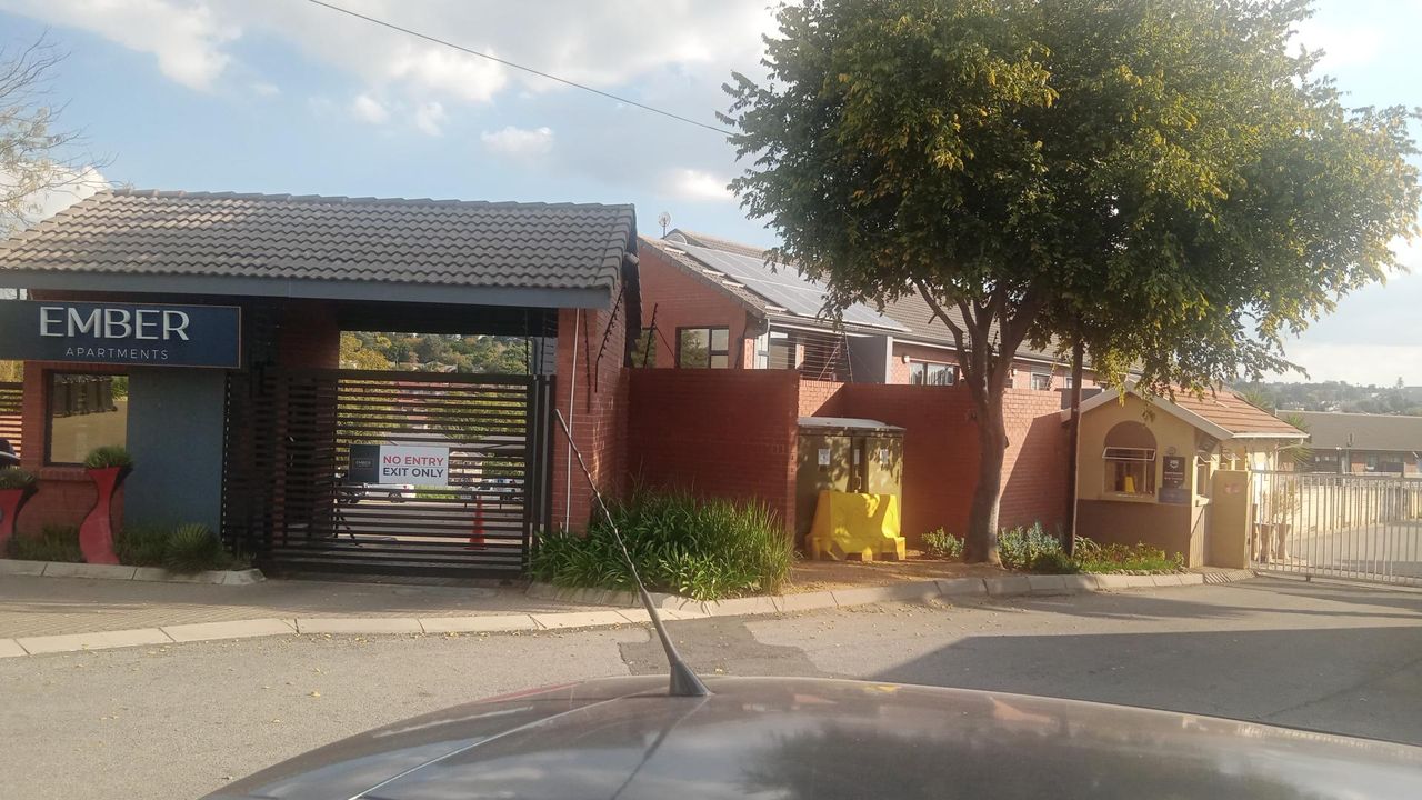 Photo 19 of 21