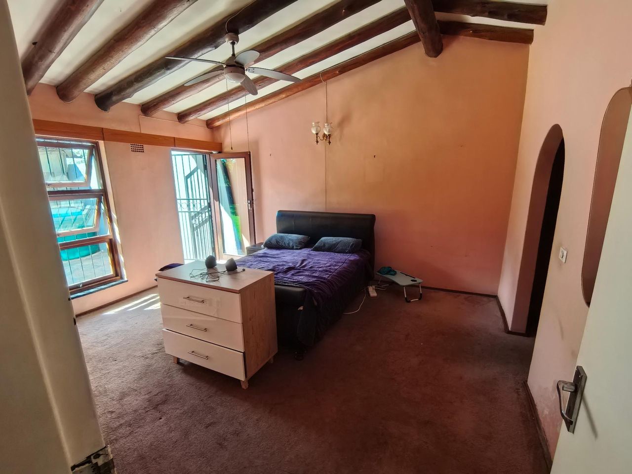 Photo 17 of 40