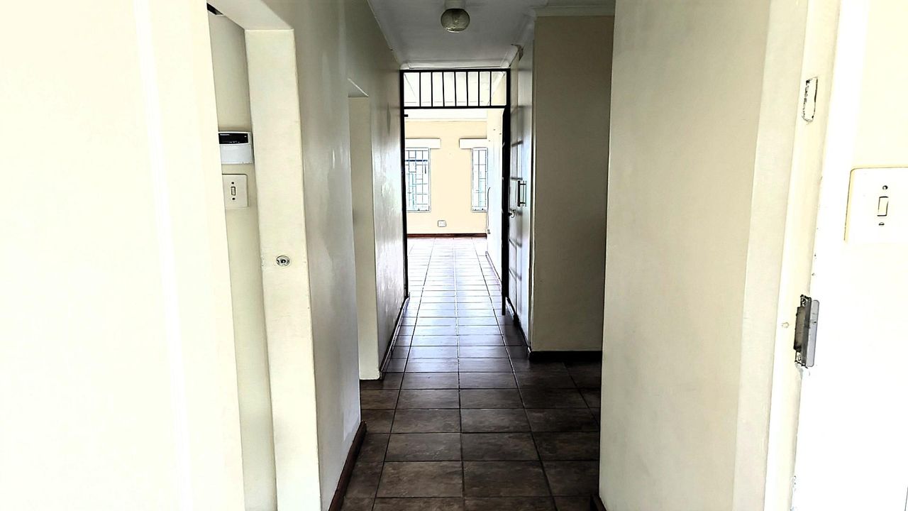 Photo 9 of 27