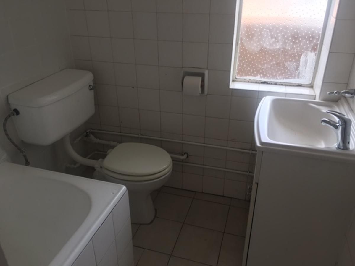Photo 20 of 33