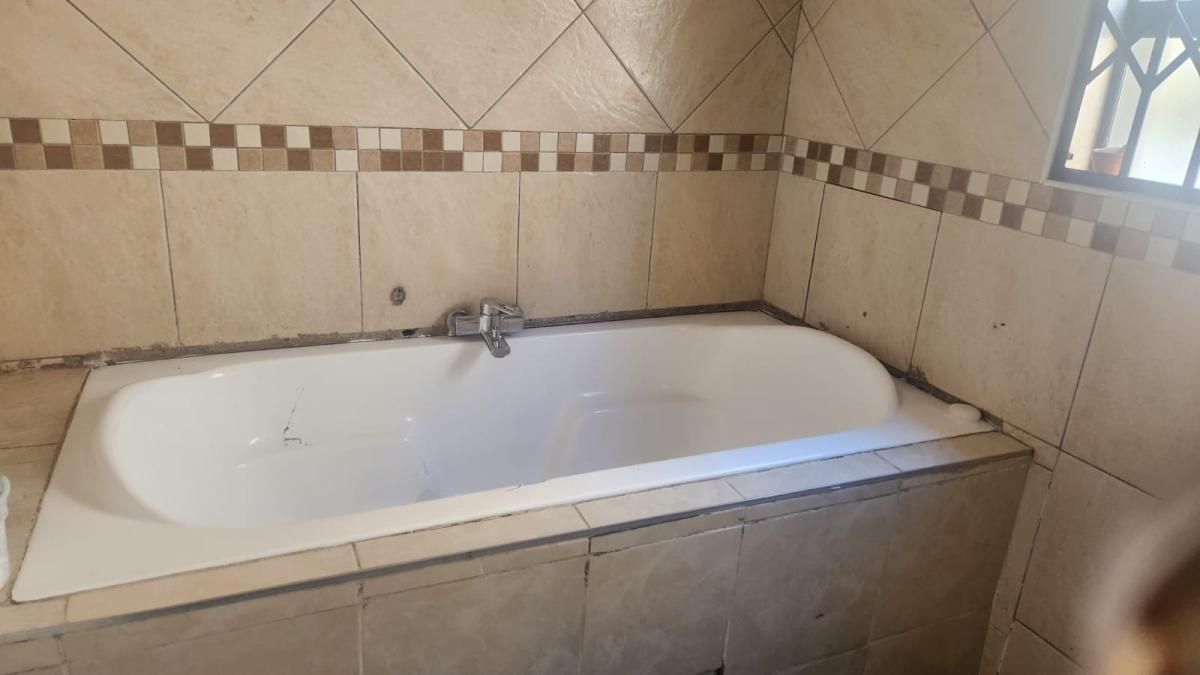 Photo 19 of 20
