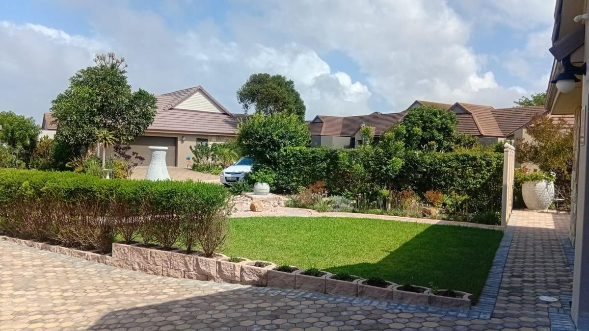 Photo of 2 Bedroom house for sale in Dana Bay, Mossel Bay