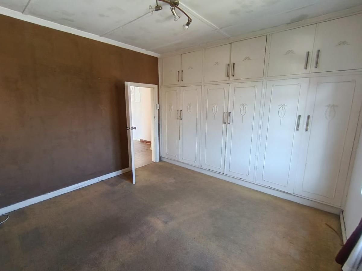 Photo of 2 Bedroom maisonette for sale in Umbilo, Durban