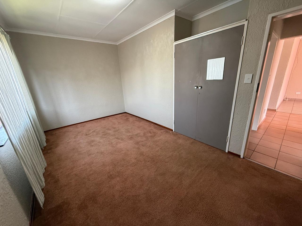 Photo 4 of 11