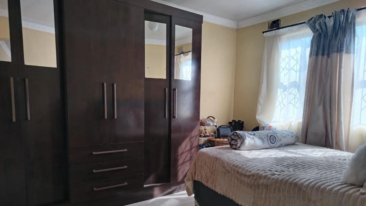 Photo 10 of 15