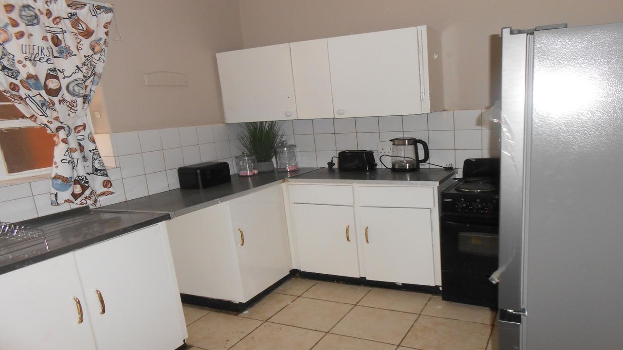 Photo 9 of 22