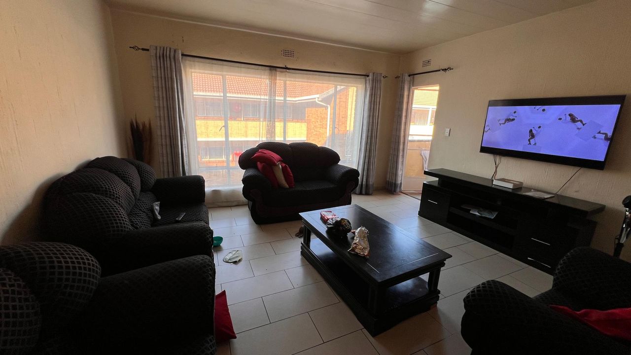 Photo 7 of 29