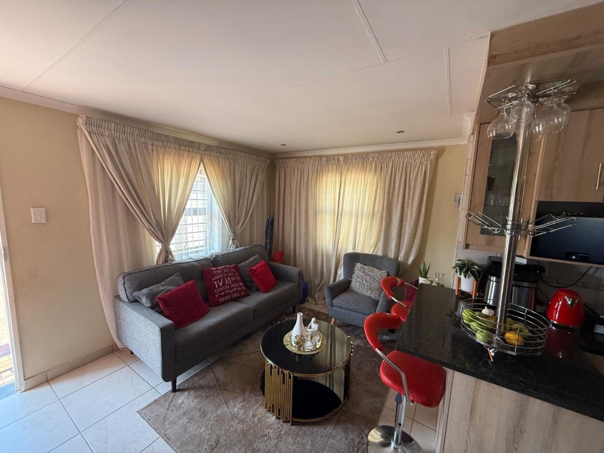 Photo of 2 Bedroom house for sale in Mindalore, Krugersdorp