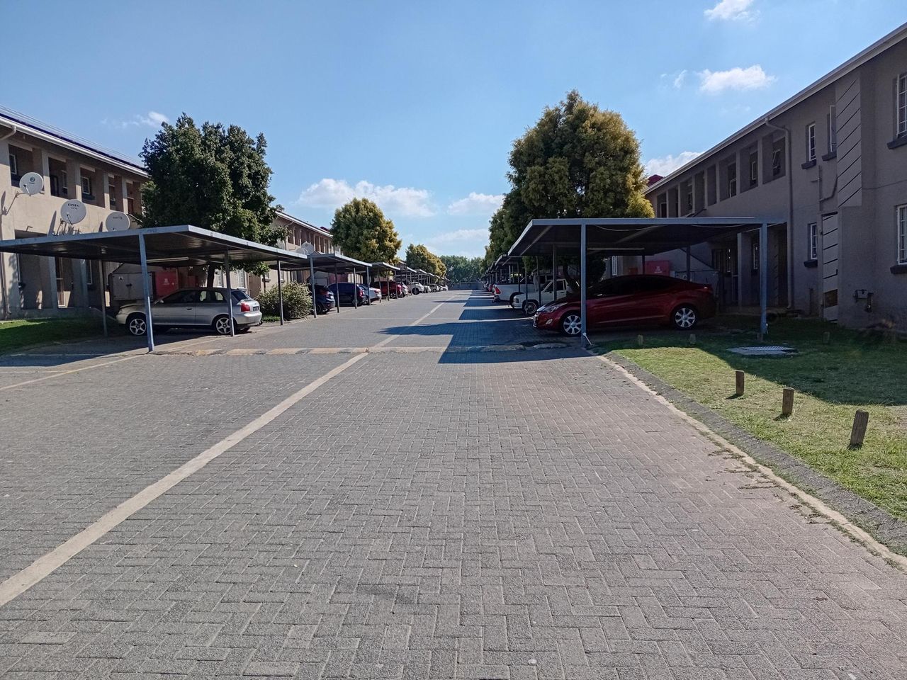 Photo 18 of 20