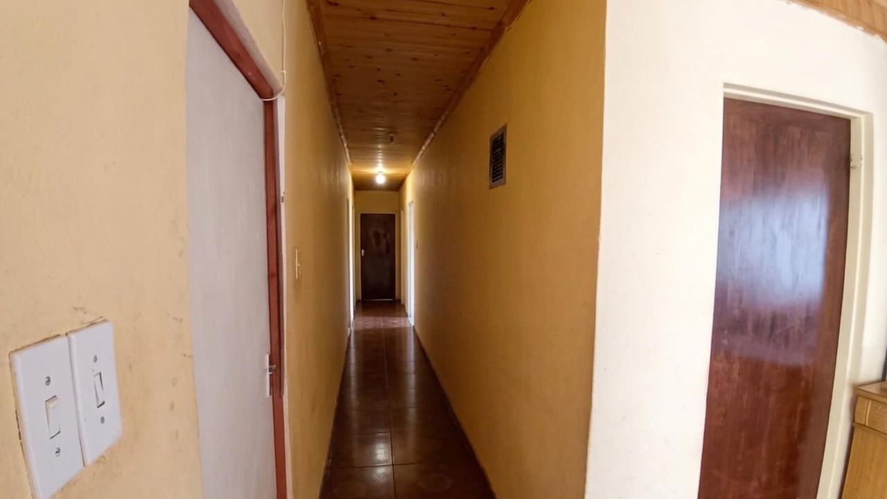 Photo 10 of 10