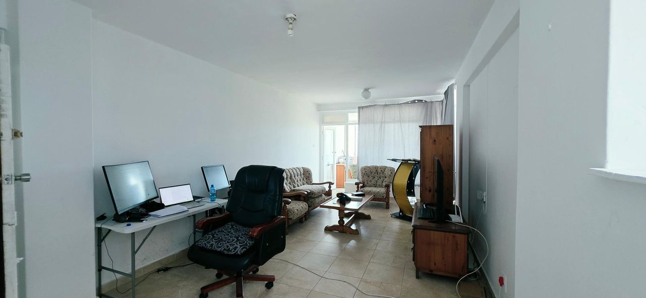 Photo 2 of 9