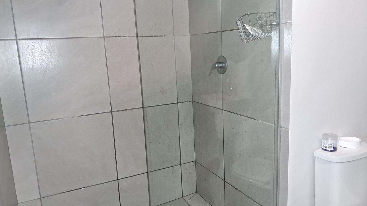 Photo 4 of 15