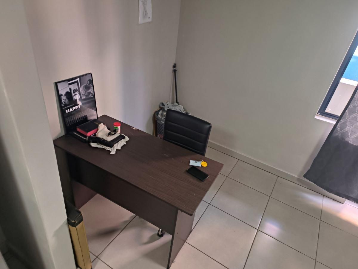 Photo 3 of 13