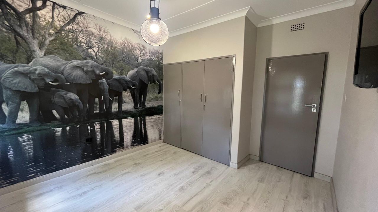 Photo of 5 Bedroom house for sale in Model Park, Witbank