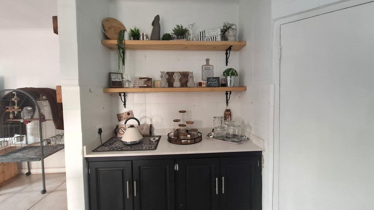 Photo 5 of 21