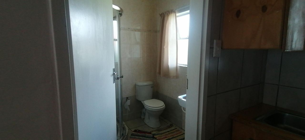 Photo 8 of 14