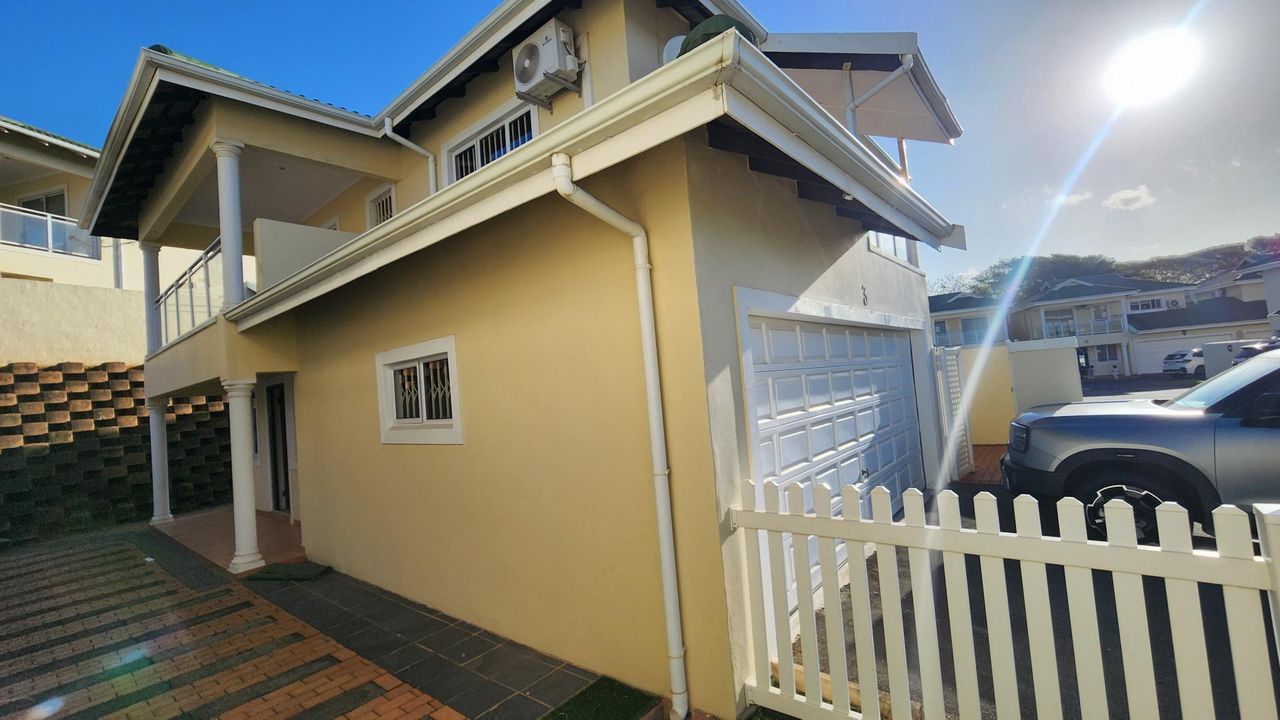 Photo of 3 Bedroom duplex townhouse - sectional for sale in Mount Edgecombe