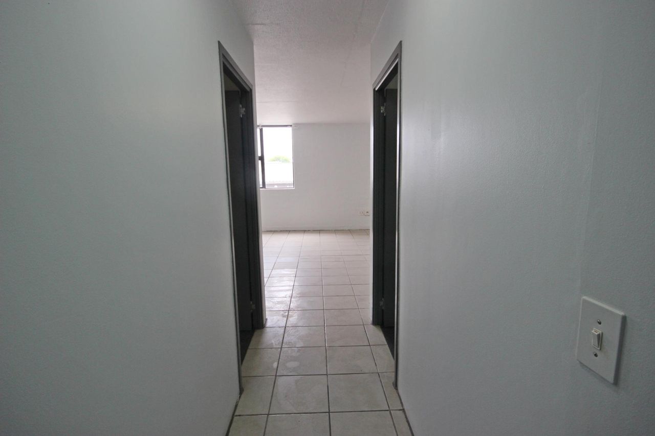 Photo 9 of 18