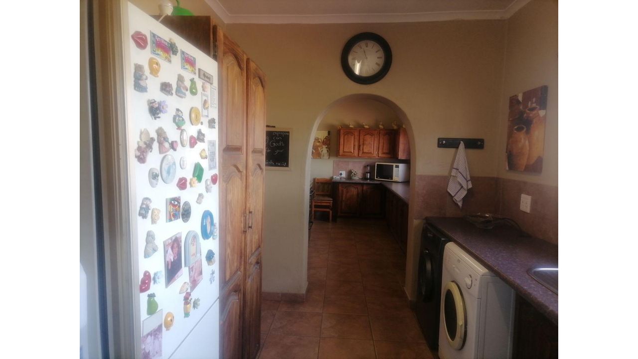 Photo 5 of 30