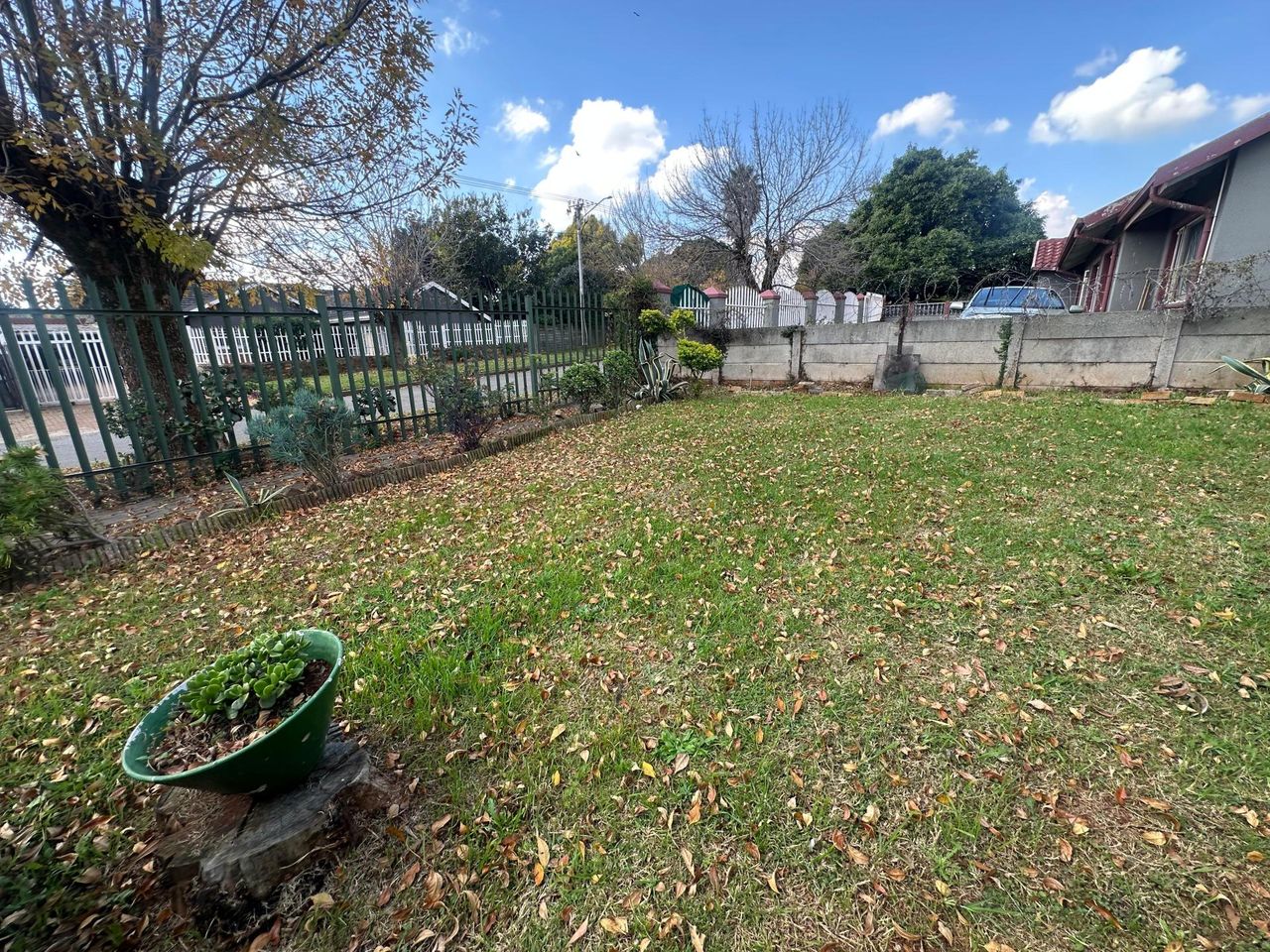 Photo 16 of 18