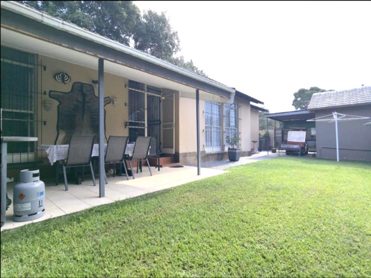 3 Bedroom townhouse - sectional for sale in Florauna, Pretoria