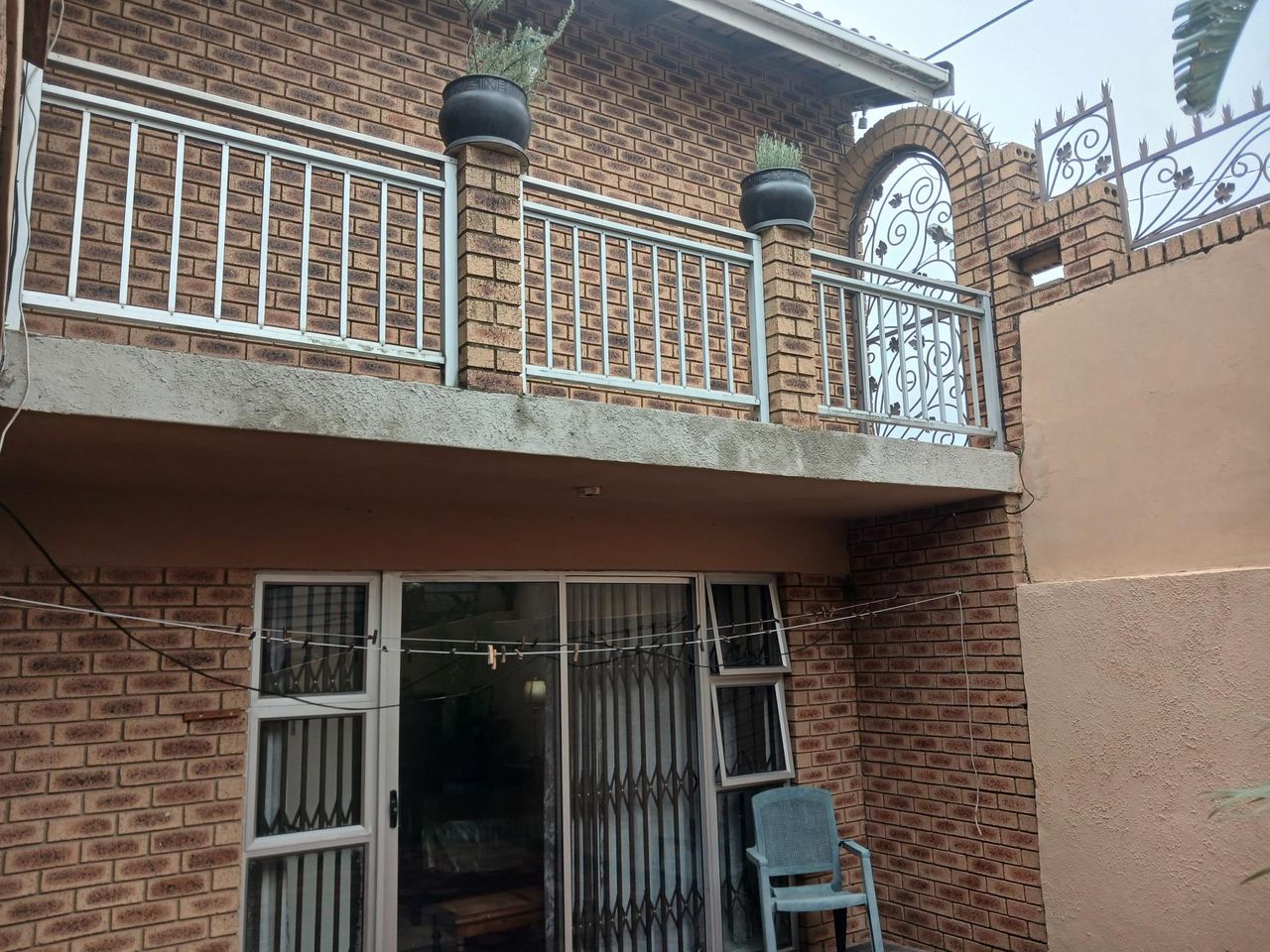 Photo 15 of 16
