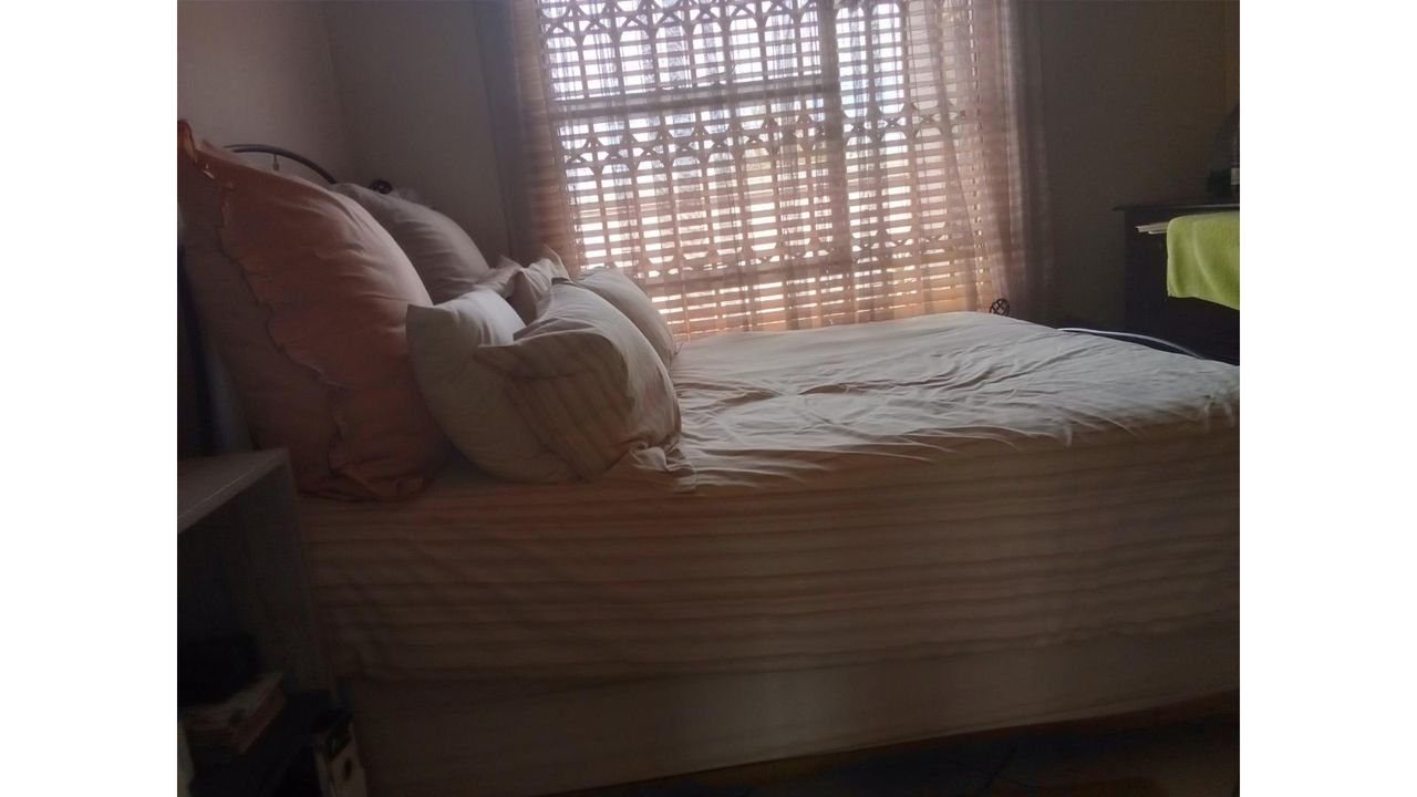 Photo 11 of 22