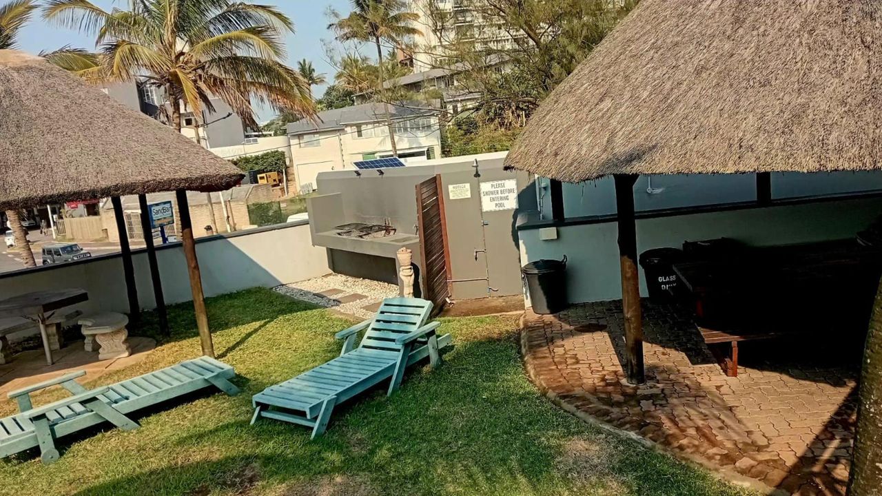 Photo 15 of 17