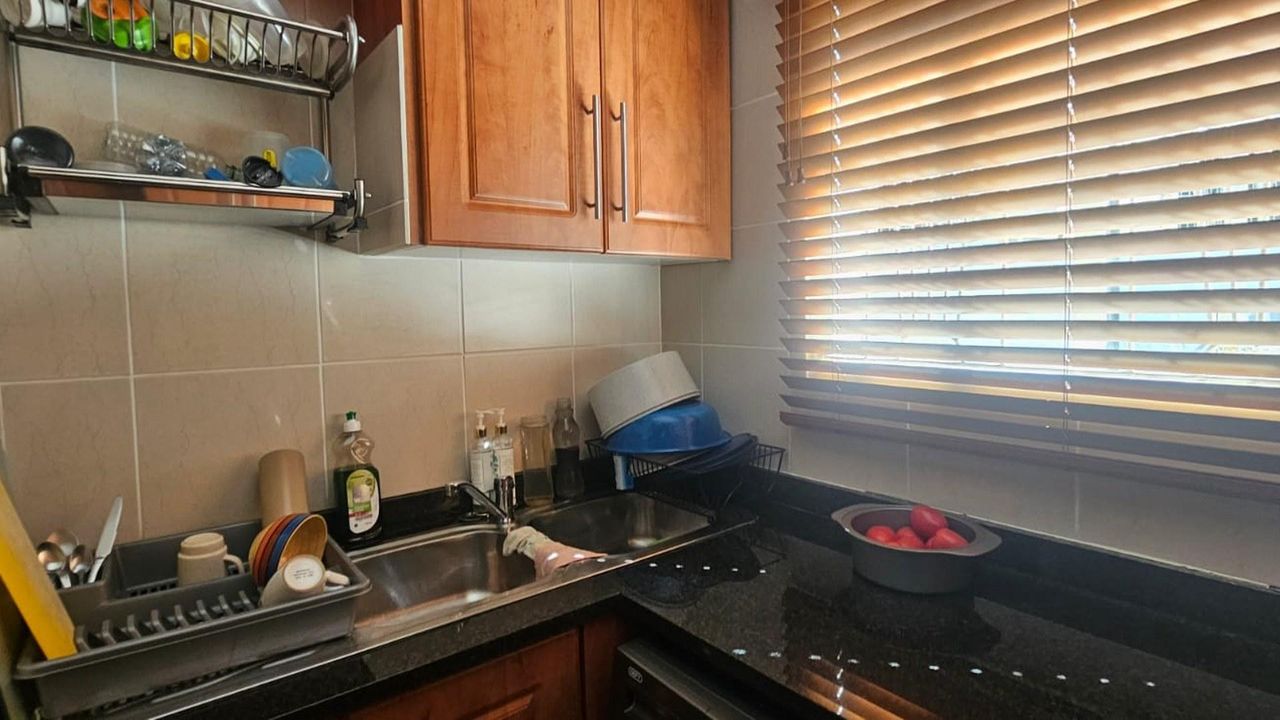 Photo 19 of 25