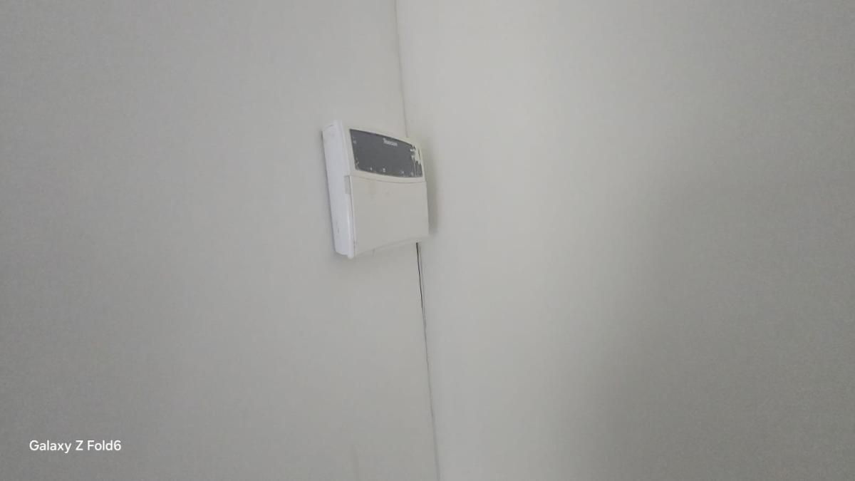 Photo 4 of 8