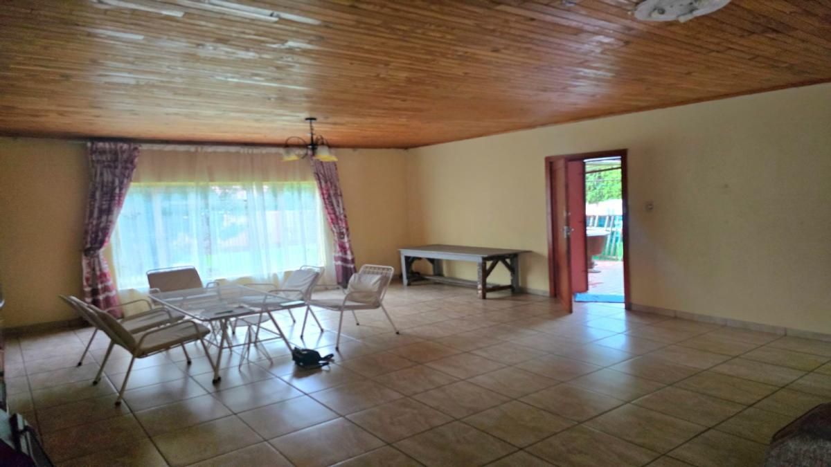 Photo 6 of 19