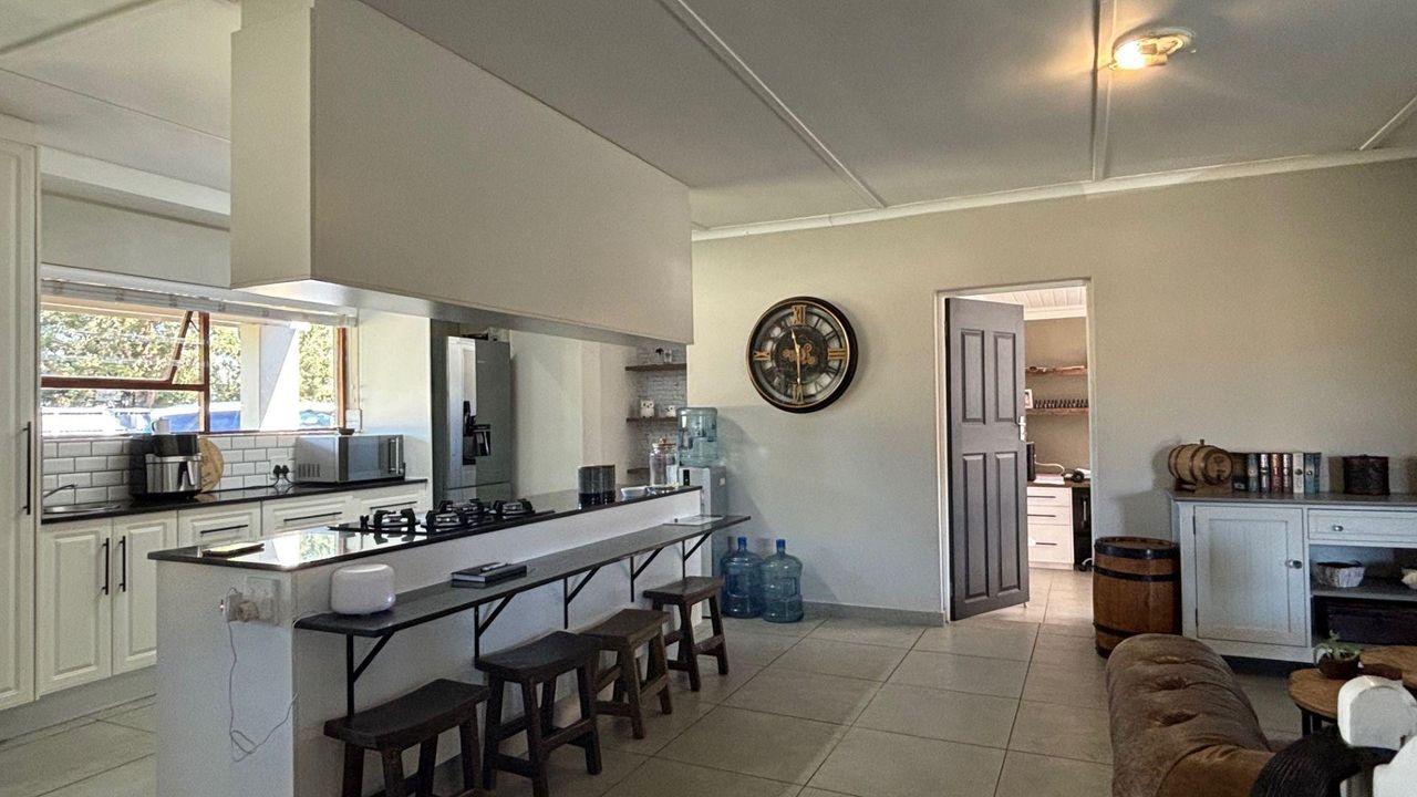 Photo of 4 Bedroom house for sale in Blanco, George