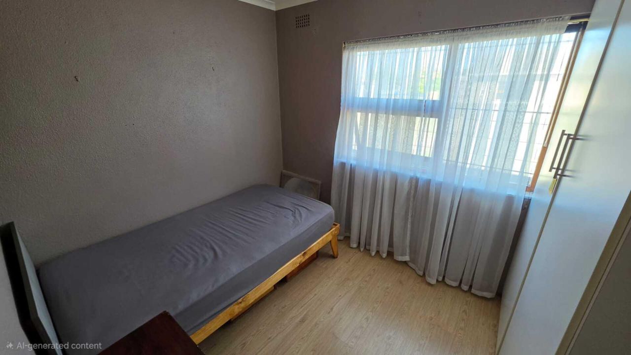Photo 16 of 23