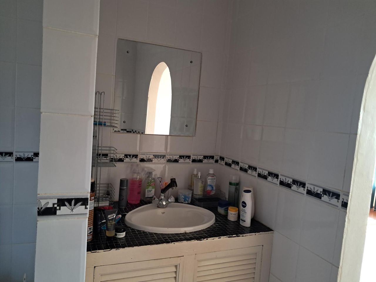 Photo 19 of 40